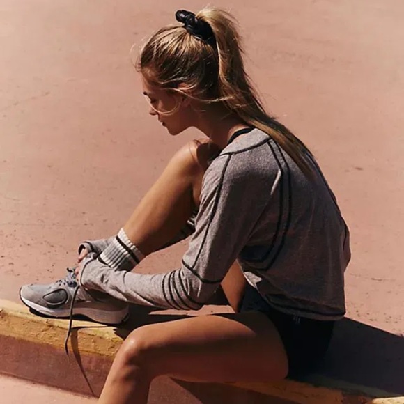 NWOT Free People Movement Imagination Layer Top - Picture 3 of 10